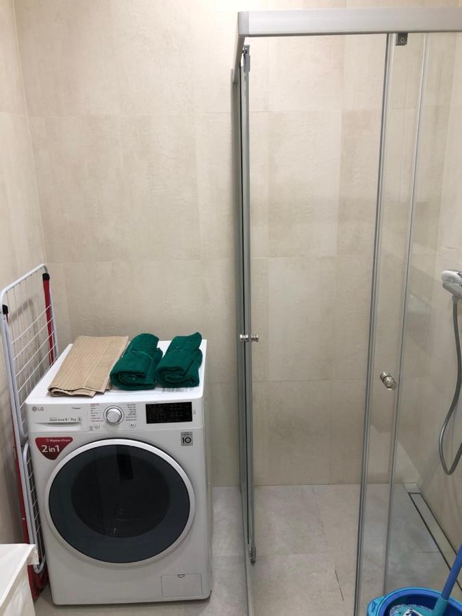 Your Home - Stylish Studio Apartment In Center, With Balcony & Self Check-In Вильнюс Экстерьер фото