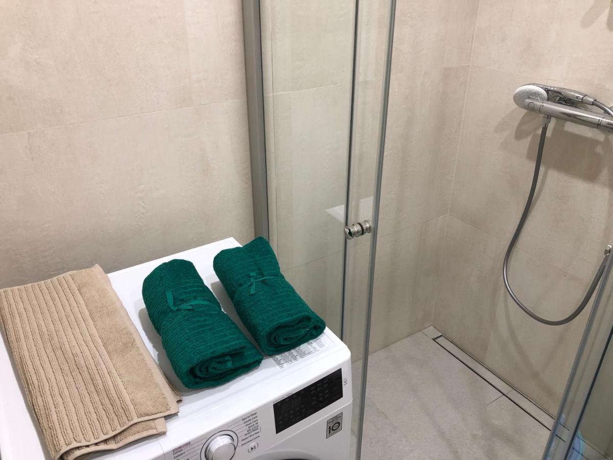 Your Home - Stylish Studio Apartment In Center, With Balcony & Self Check-In Вильнюс Экстерьер фото