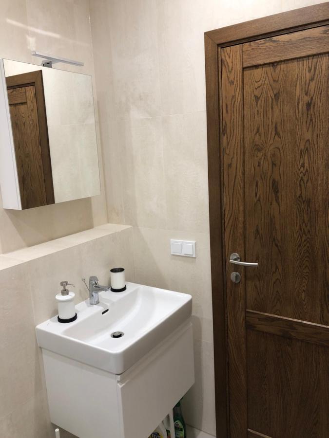 Your Home - Stylish Studio Apartment In Center, With Balcony & Self Check-In Вильнюс Экстерьер фото