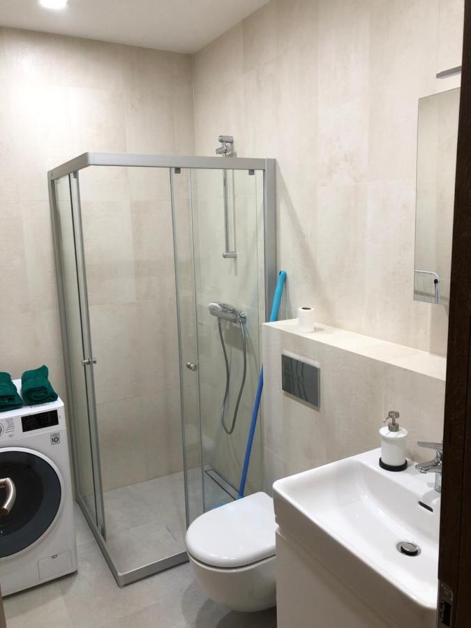 Your Home - Stylish Studio Apartment In Center, With Balcony & Self Check-In Вильнюс Экстерьер фото