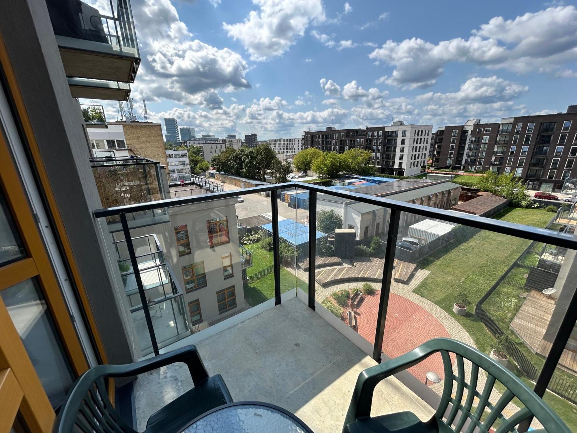 Your Home - Stylish Studio Apartment In Center, With Balcony & Self Check-In Вильнюс Экстерьер фото