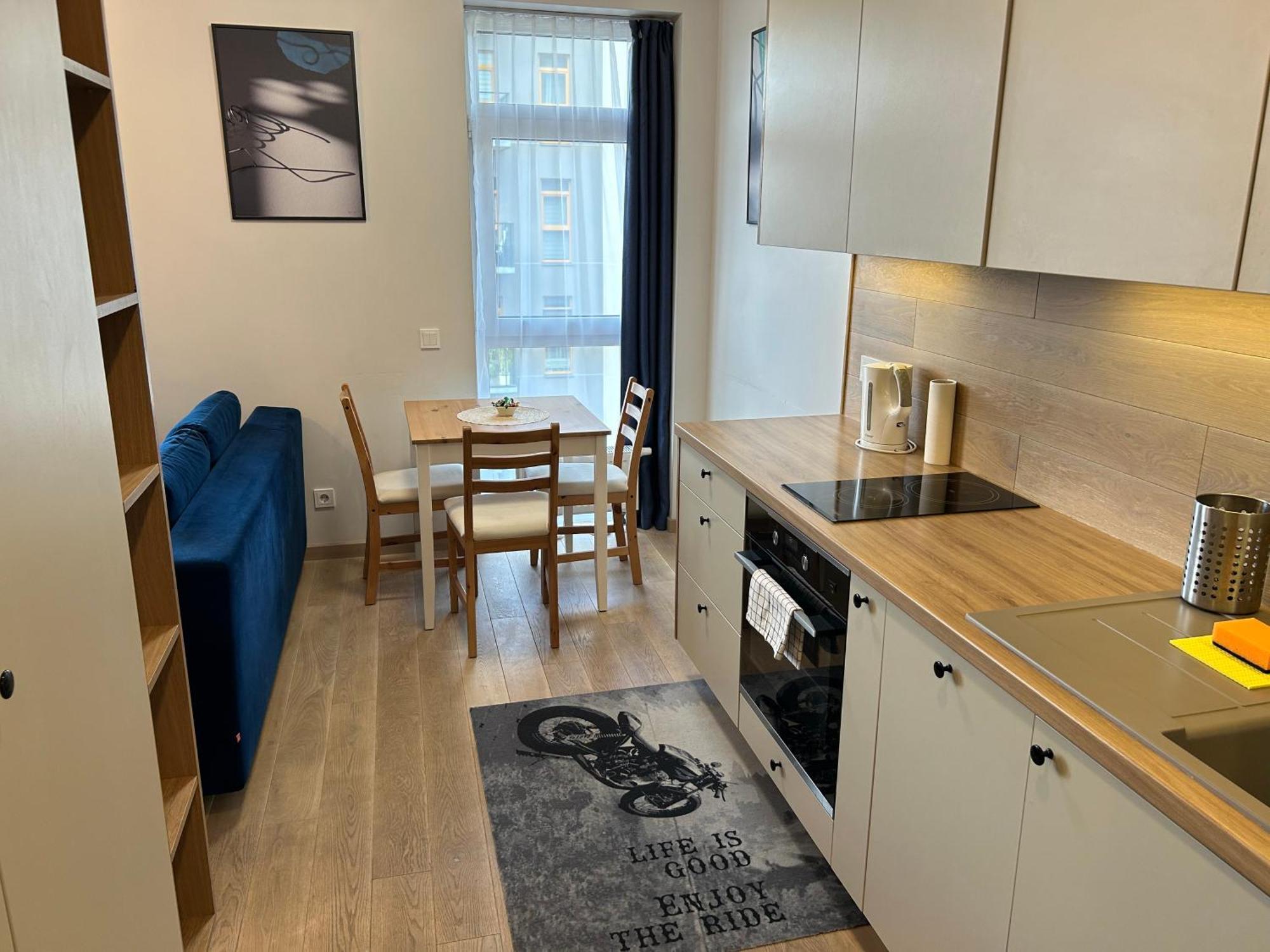 Your Home - Stylish Studio Apartment In Center, With Balcony & Self Check-In Вильнюс Экстерьер фото