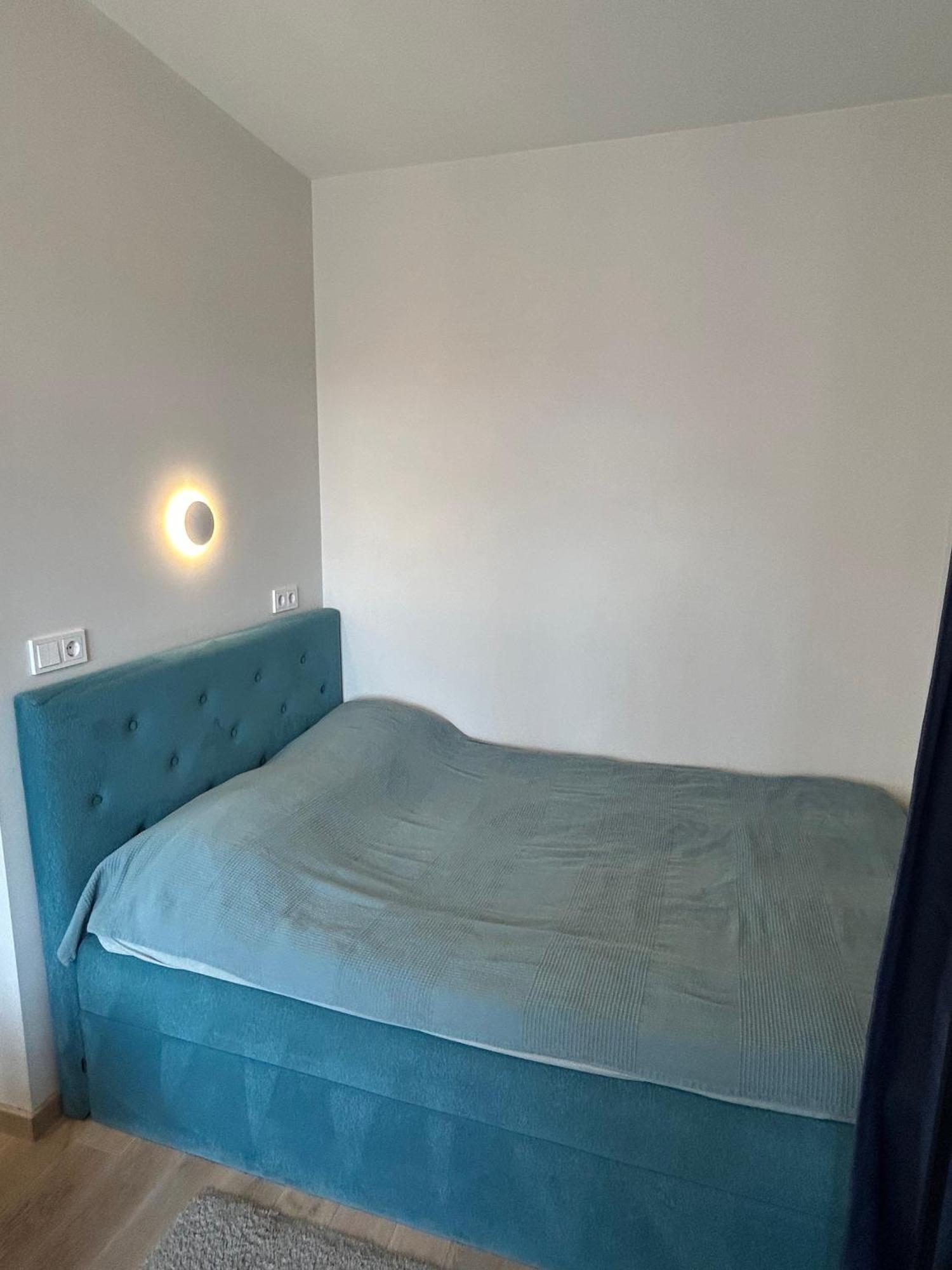 Your Home - Stylish Studio Apartment In Center, With Balcony & Self Check-In Вильнюс Экстерьер фото