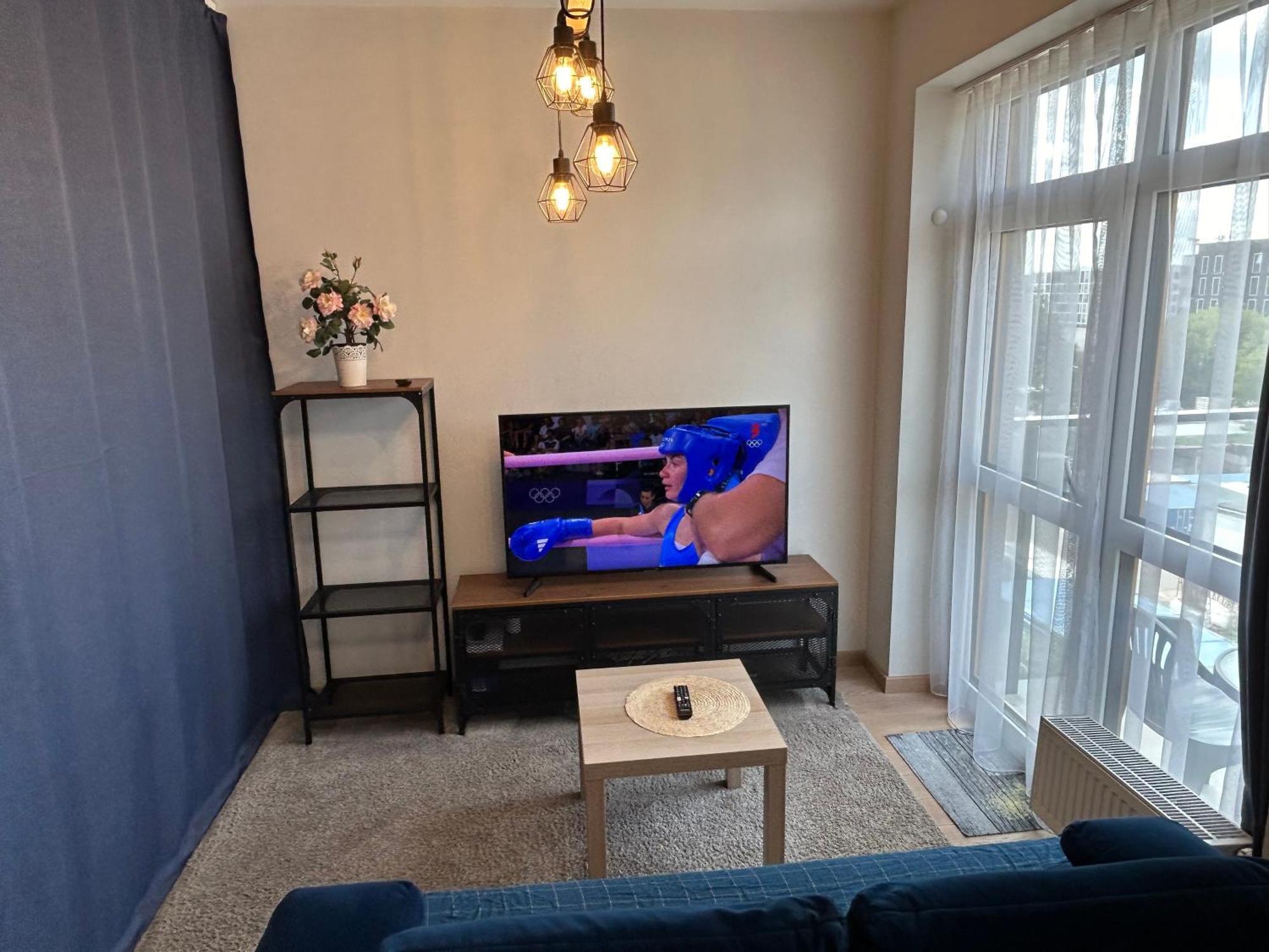Your Home - Stylish Studio Apartment In Center, With Balcony & Self Check-In Вильнюс Экстерьер фото