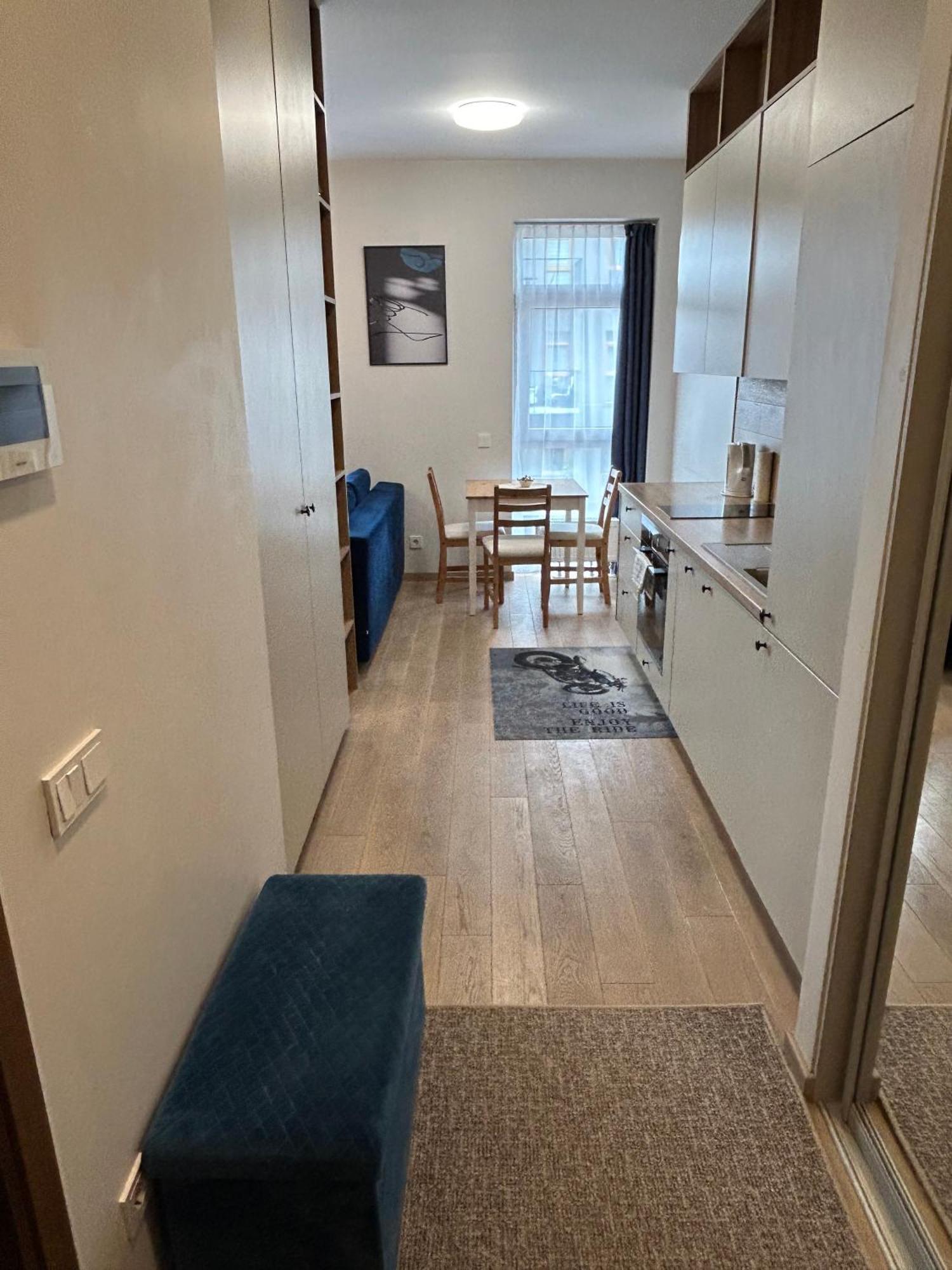 Your Home - Stylish Studio Apartment In Center, With Balcony & Self Check-In Вильнюс Экстерьер фото